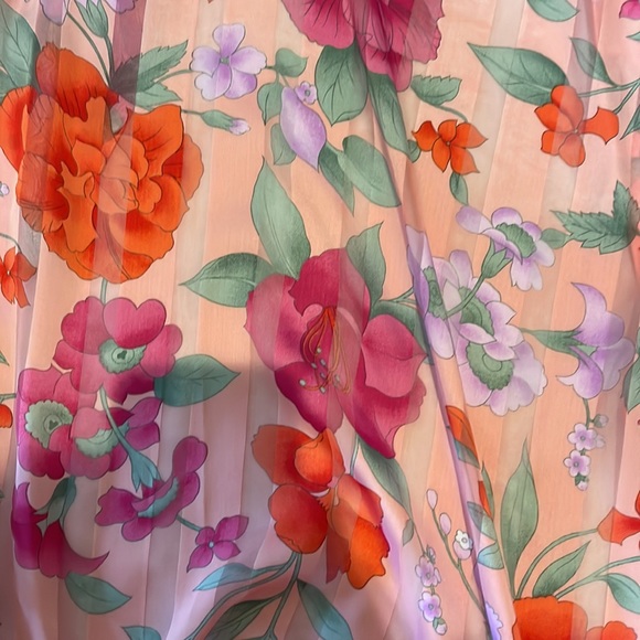 Victoria secret robe - Picture 5 of 5